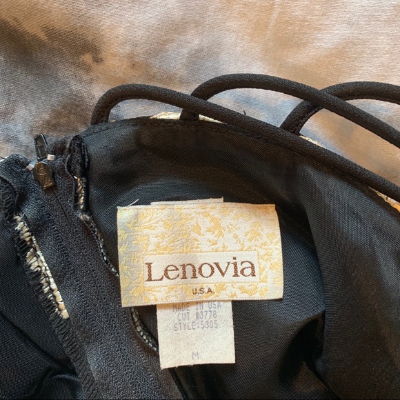 Women’s Lenovia Gown - Picture 4 of 4